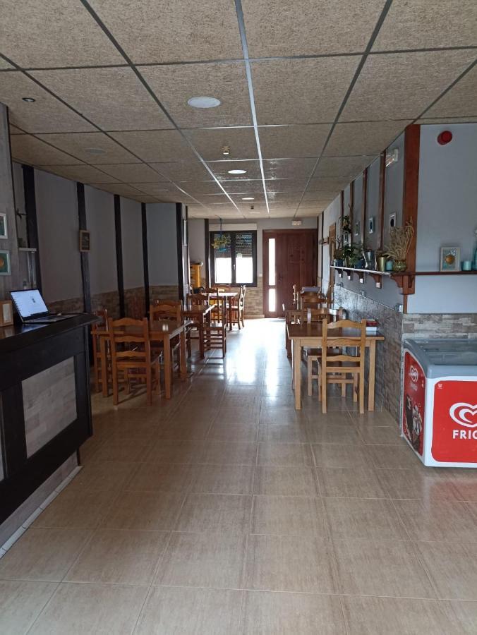 Taberna Albergue Municipal De Ages Eksteriør billede